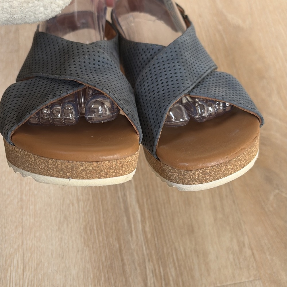 Paul Green Blue Suede Criss Cross Cork Wedge Sandal US 6 Hook & Loop Close EUC - Picture 4 of 9
